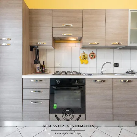 Bellavita Apartment *